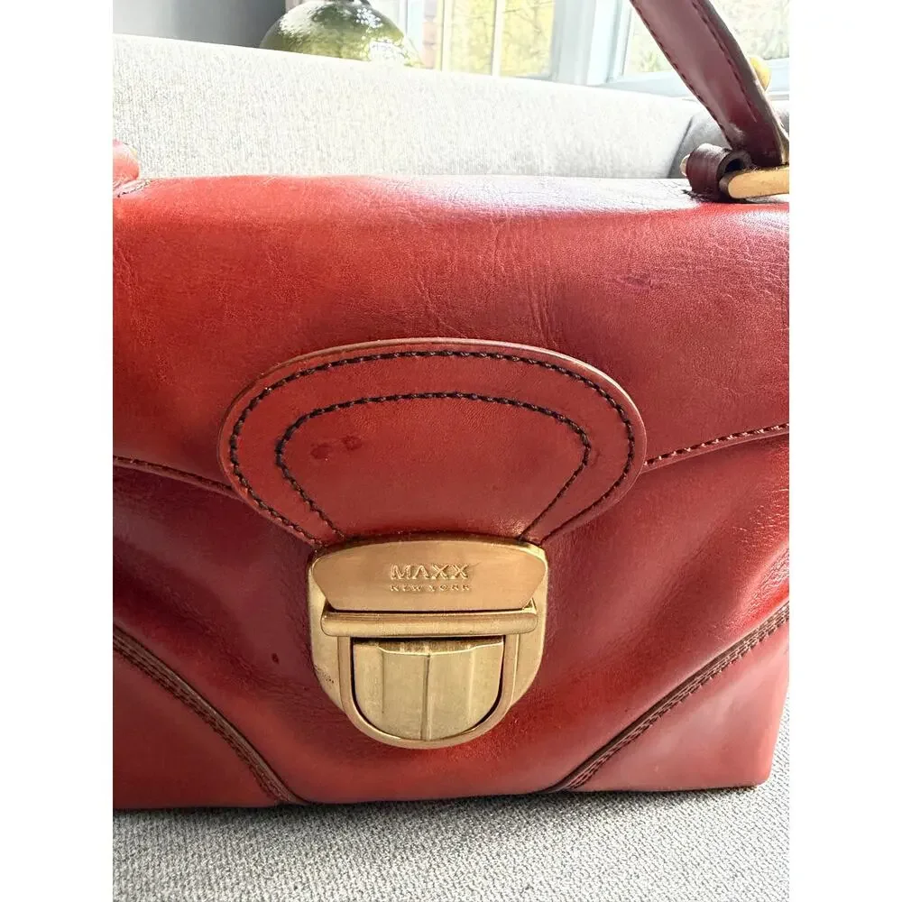Vintage Maxx New York Hand Purse Leather Cognac Buckle Classic